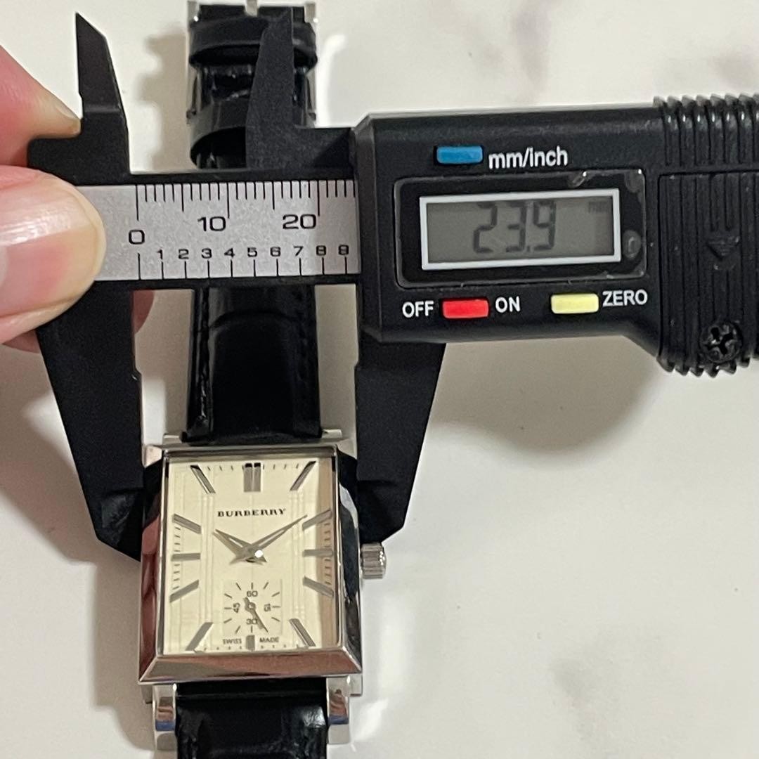 Burberry Small Second Rectangular Working Used Bo… - image 4