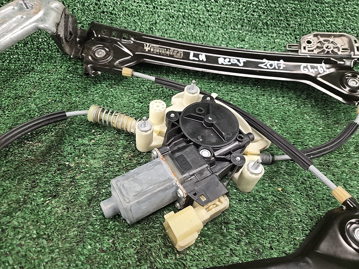 14-22 Maserati Ghibli Rear Left Driver Side Door Window Regulator W/Motor Oem