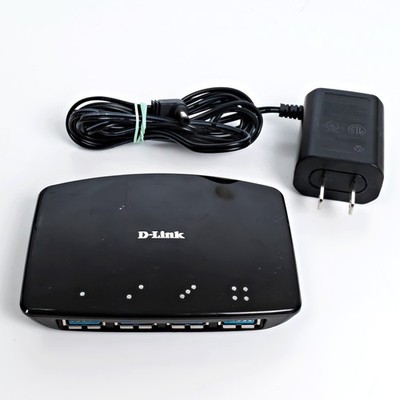 D-Link 4-Port USB 3.0 SuperSpeed Hub Including 4 Fast Charging Ports DUB-1340