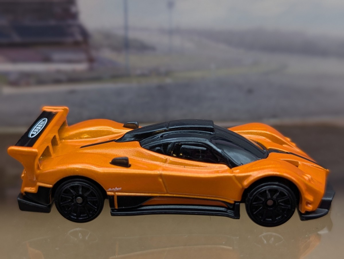 2026 Hot Wheels PAGANI ZONDA R ☆orange;black 10sp☆Multi Pack