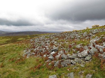 Foto 6x4 Außenmauer, Humbleton Hill Akeld c2017