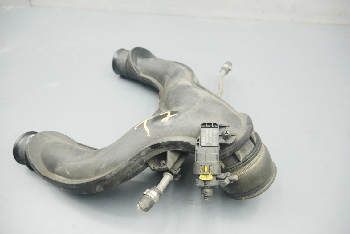 Maserati Ghibli 2014-2020 Intake hose P/N 0281006028