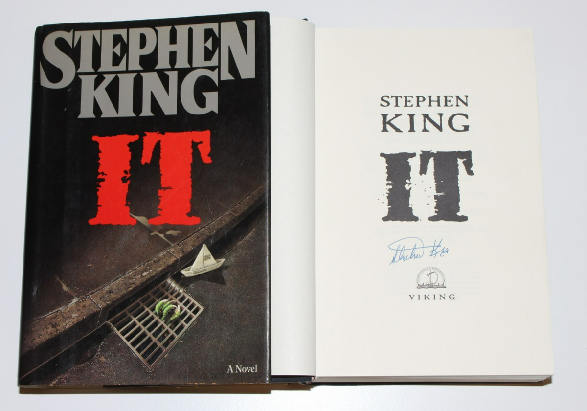 洋書 IT by Stephen King First Edition STEPHEN KING SIGNED 'IT' 1st/1st FIRST EDITION PRINTING HARDCOVER