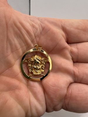 18k Yellow Gold Versace Medusa Pendant New