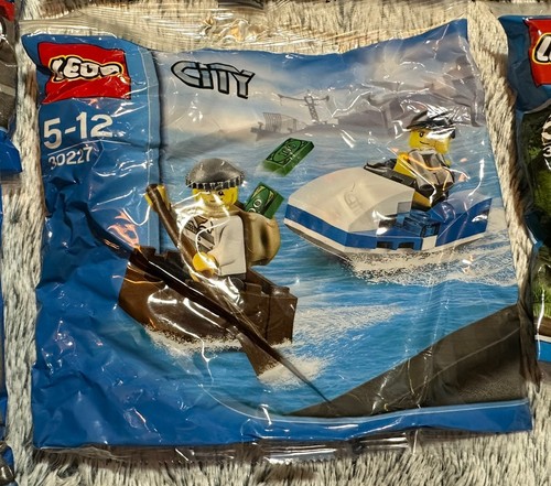 LEGO CITY: Poly Bags 30221 X 3. 30227 30311 30228 30229 30225 30313 X 1 - Bild 3 von 9