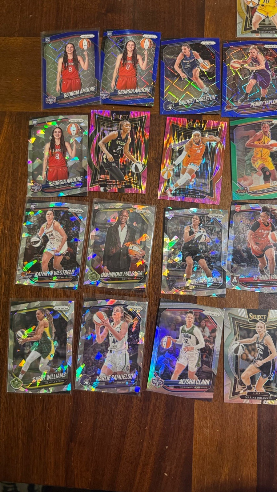 2025 WNBA Prizm Refractors Color, Auto Lot Of 52 Card Caitlin Clark -NO BASE view 8