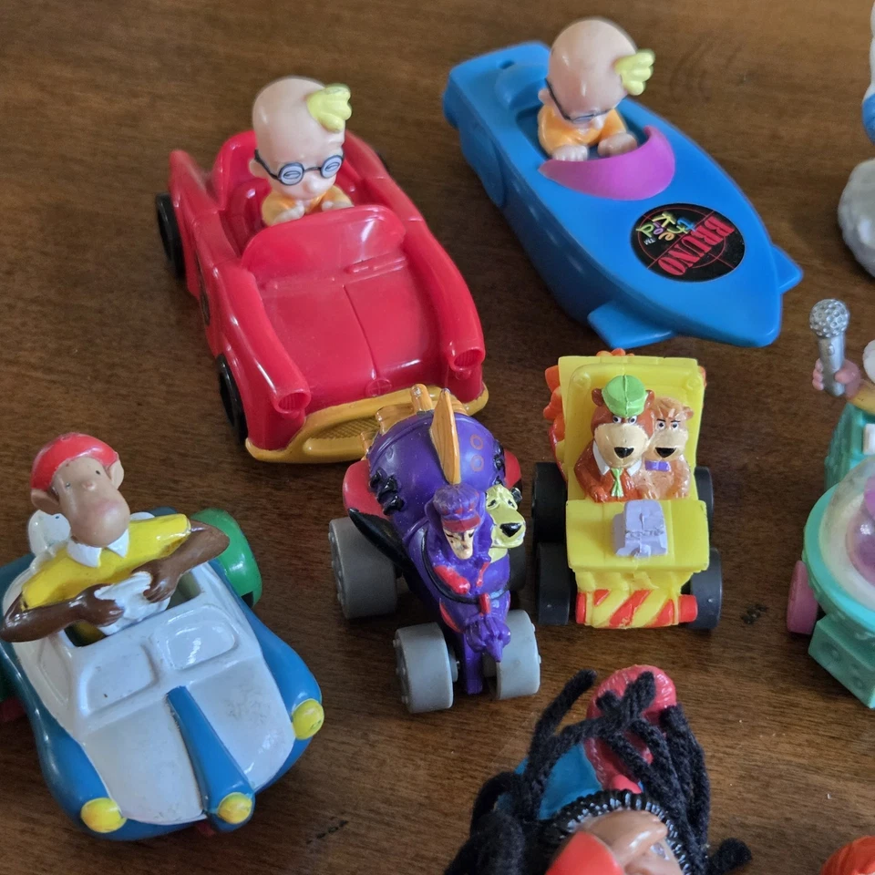 Винтажный лот из 23 игрушек быстрого питания 1990-х лот товаров Bruno, Animaniacs, Real Monsters и т. д. - Изображение 2 из 4