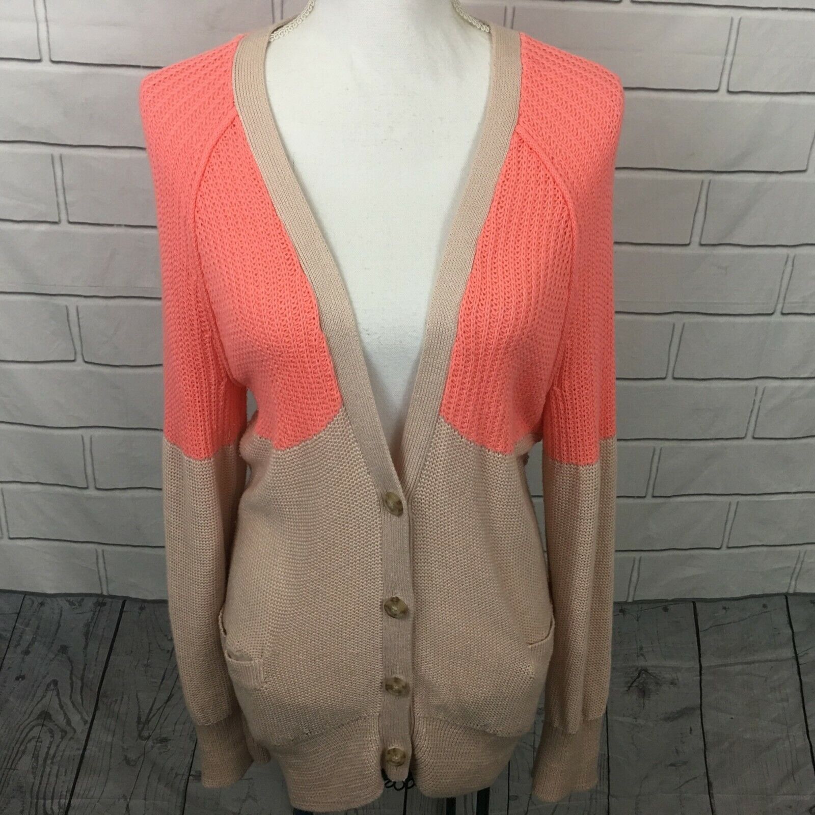 American Eagle Womens V-Neck Boyfriend Cardigan Size Large Color