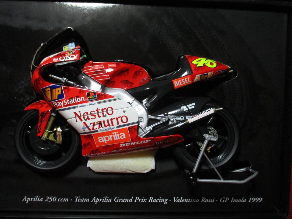 Valentino Rossi Team Aprilia 250cc WORLD CHAMPION 1999 Imola MotoGP 1/12 Scale - Image 3 of 4