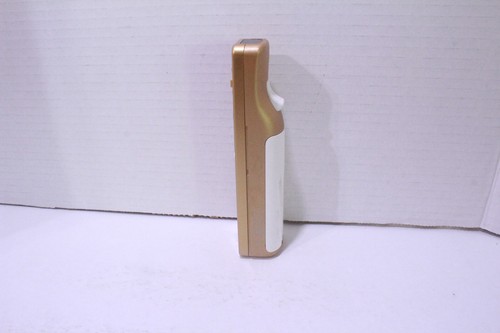 Nintendo Wii Legend Of Zelda Skyward Sword Remote Gold Missing OME Back Tested - Picture 2 of 5