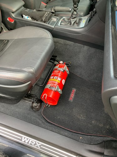 Staffa supporto estintore per Subaru Impreza WRX STI BRZ - Foto 13 di 31