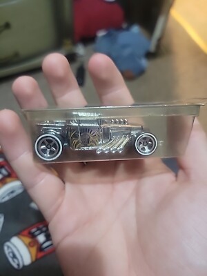 Mattel Hot Wheels 2006 Classics Series 1:64 Scale Die Cast Metal Car # 11 of 30