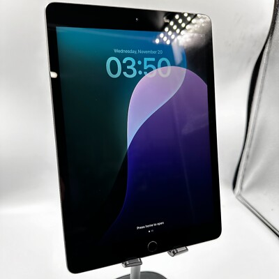 Apple iPad 8th Gen - 10.2 in - 32GB 128GB - WIFI - Space Gray
