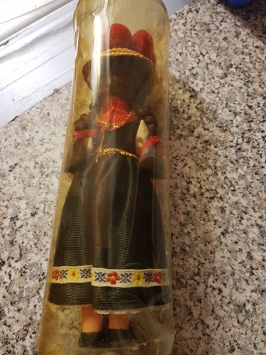 Schwarzwälder Puppe mit Tracht, Trachtenpuppe Schwarzwald, alt - Bild 3 von 5