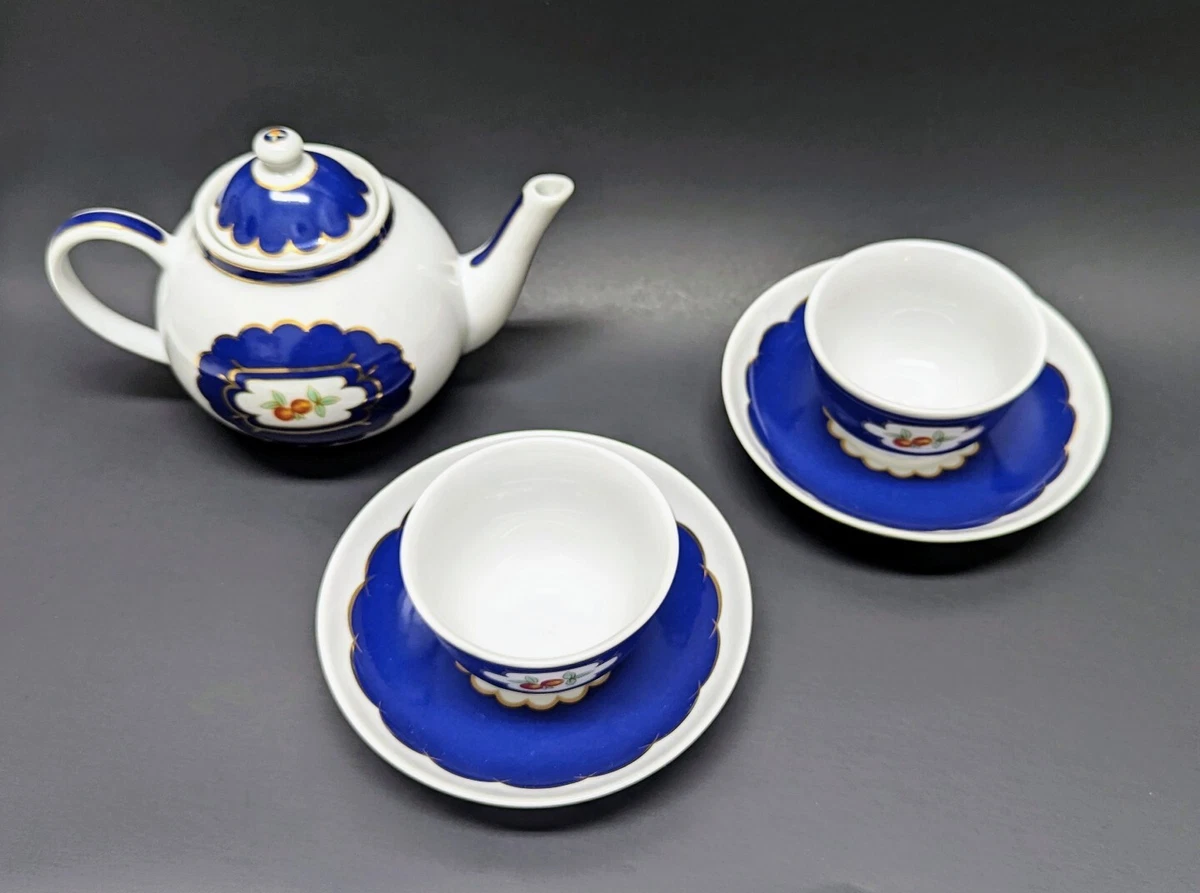 American Girl Felicity Child Size Williamsburg Teapot Tea Set