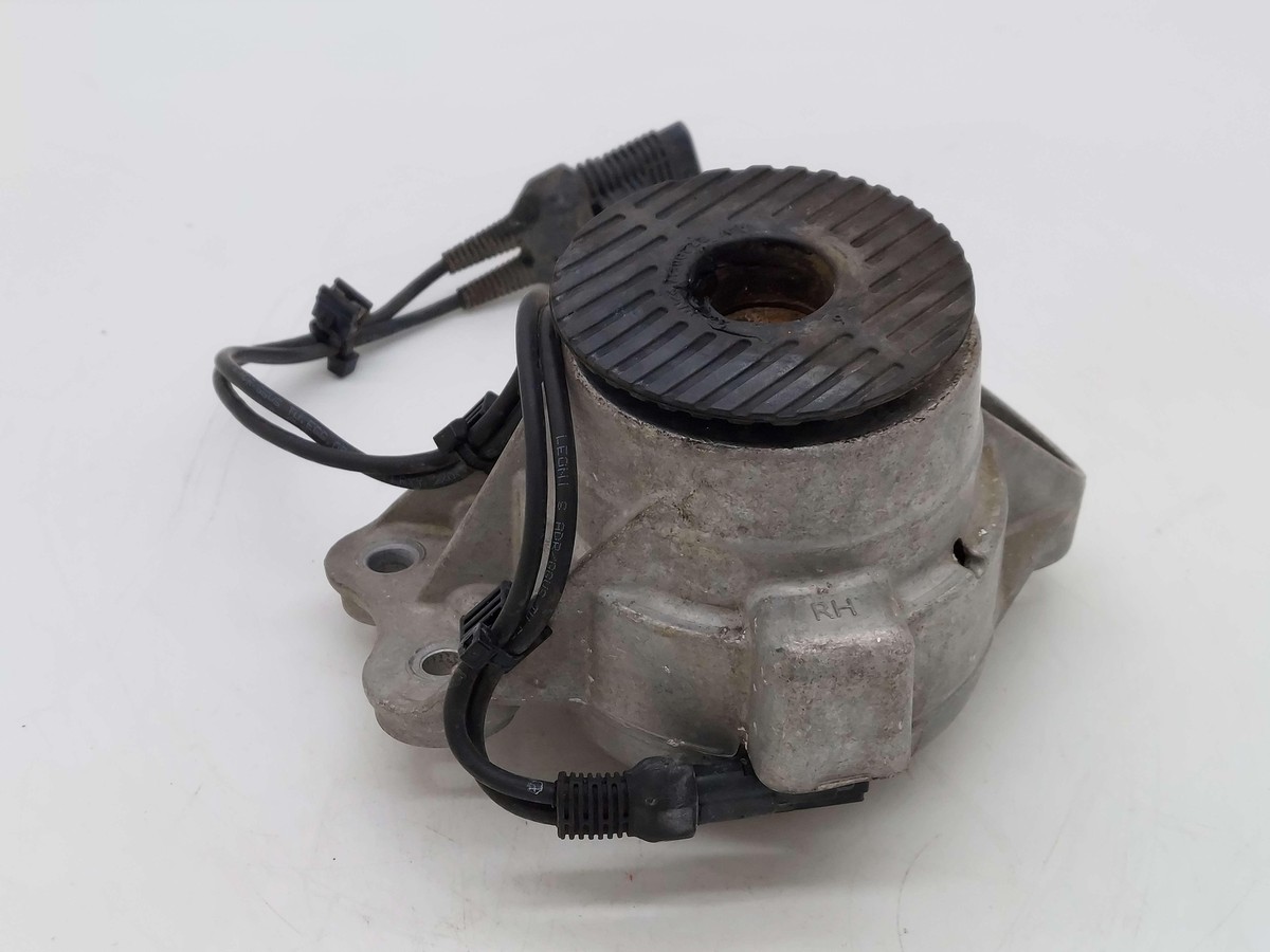 2019 Mercedes E63S AMG W213 RH Right Engine Motor Mount 