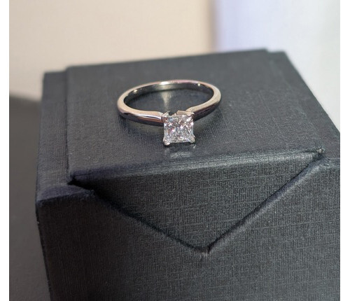 18KT White Gold .73 CT Princess Cut Real Diamond Ring IGI Certified - Picture 5 of 15