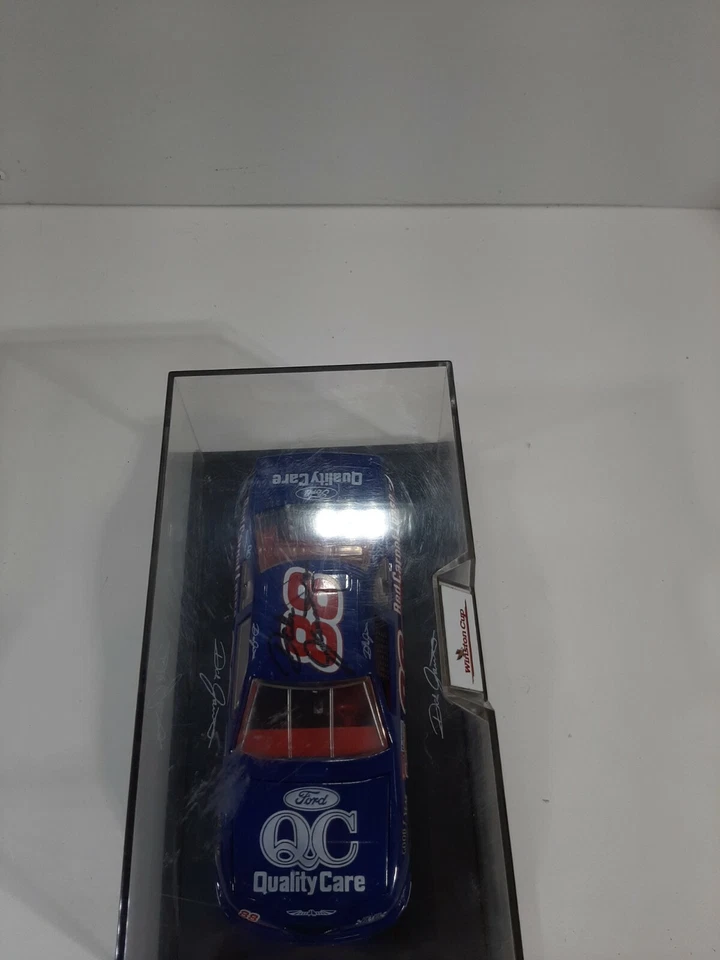 Signed 1:24 Die Cast #88 Red Carpet Lease Dale Jarrett Winston Cup NASCAR w/Case - Image 3 of 4