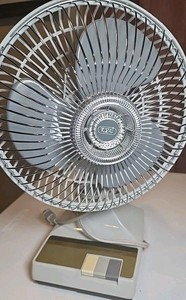 Tozai Deluxe 7 Inch 2 - Speed Oscillating Fan Blade