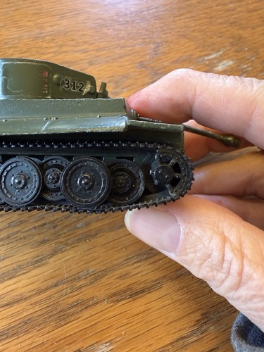 4 Tanks 2 German -Tiger, Panther 1 British - Centurion MX And 1 American - M60 - Picture 9 of 22