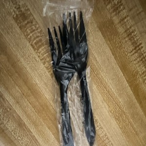 Black Glossy Plastic Forks Set