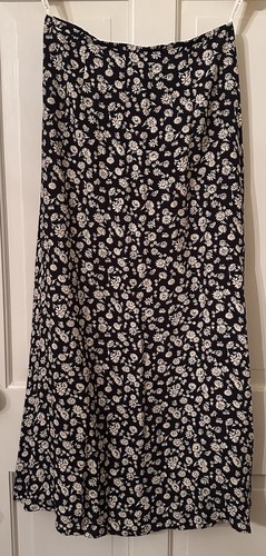 Laura Ashley, Vtg 90s Laura Ashley Black White Floral Cottagecore Crepe Rayon Maxi Skirt 8 S