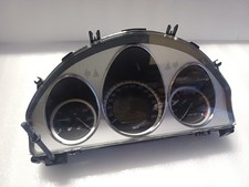81C* Mercedes Benz W204 C180 Tachometer Drehzahlmesser Tacho Benzin A2049004009