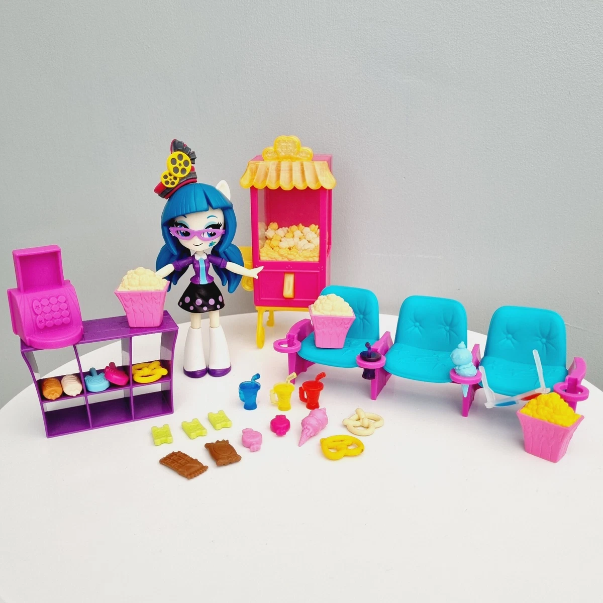 Equestria girls sales movie theatre