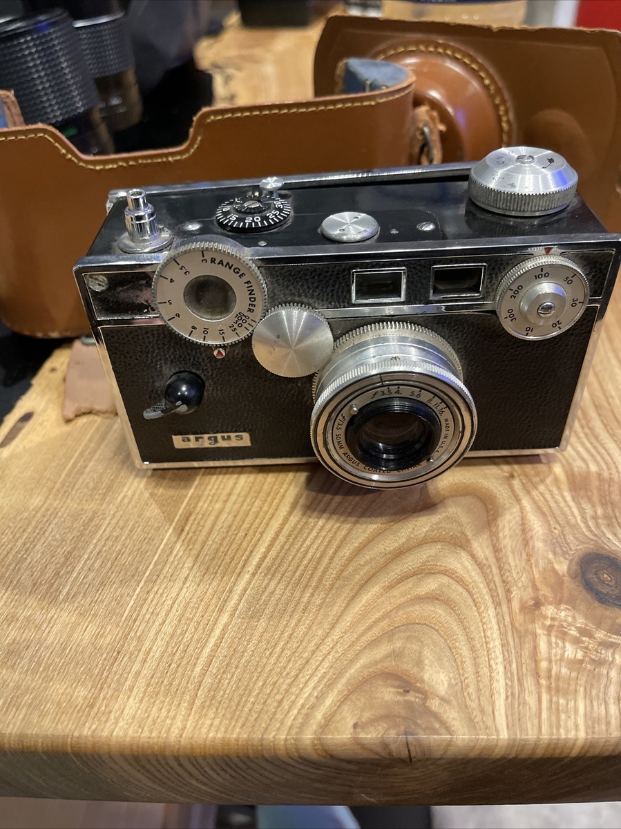 フィルムカメラ argus Matchmatic C3 f3.5 50mm US Amazon.com : Argus C3 50mm f/3.5 rangefinder Camera