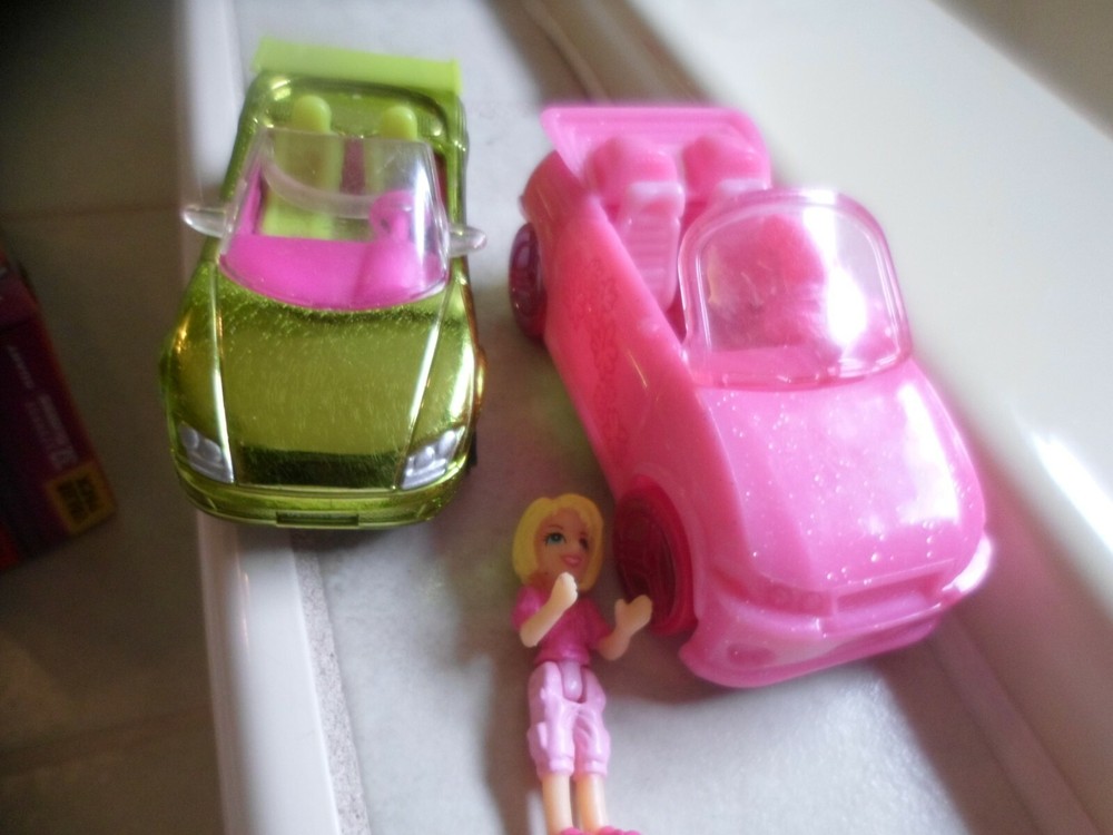 2 Polly Pocket Wheels Race to the Mall Cars w Mini Driver Pink #35,green #27