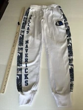 Dallas Mavericks Joggers Men's Medium White Sweatpants Graphic Sides Spell Out