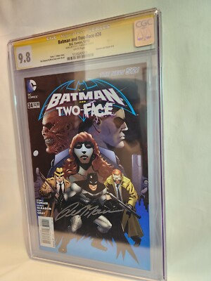 CGC 9.8 Signature Series Batman and Two-Face #24 (2013) DC Comics