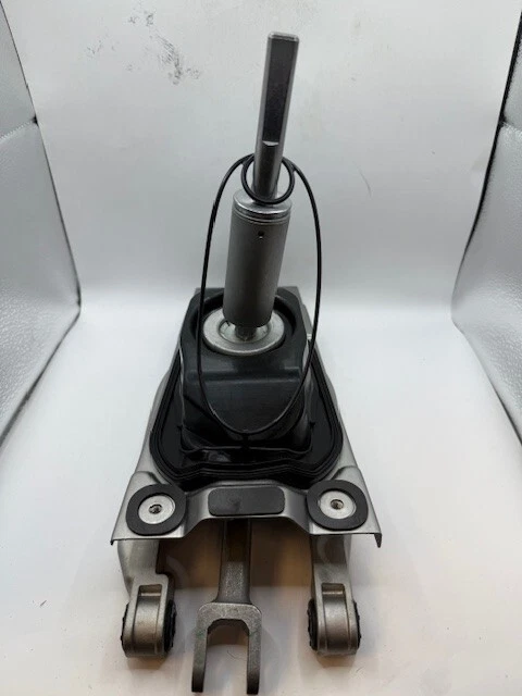 OEM GM 2017-2023 CHEVROLET CAMARO SHORT THROW SHIFTER 24287123 - Image 4 of 4