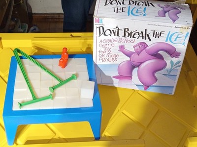 MB Don't Break the Ice Board Game. 1986 100% Complete Vintage - 4784 VGC 