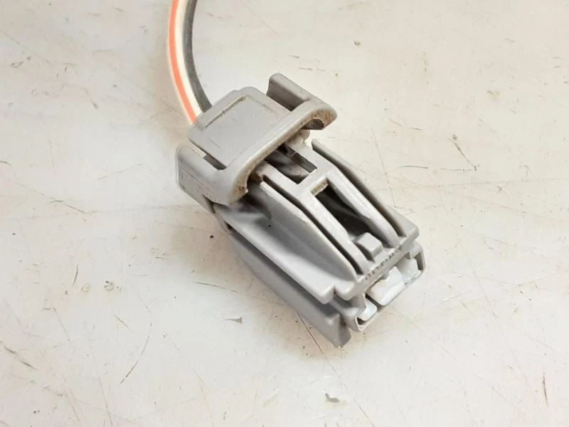 Porta neumáticos de repuesto trasero Jeep JK Wrangler con tercera luz de freno 55397217 07-17 115773 Foto 3 de 4