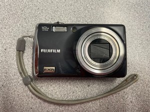 FUJIFILM FINEPIX F70EXR ブラック Amazon | FUJIFILM デジタルカメラ FinePix(ファインピックス