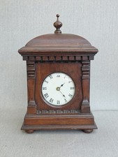 Vintage Wooden Mantel Clock Quartz Battery Operated Chiming Clock 35cm