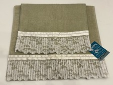 Vintage Avanti Green White Lace Bathroom Hand Towel Washcloth Set Made In USA
