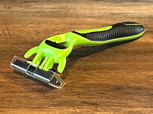 Wholesale CASES Men's 6-Blade Razors (12 Boxes/Case - 13 Razors/Box ...