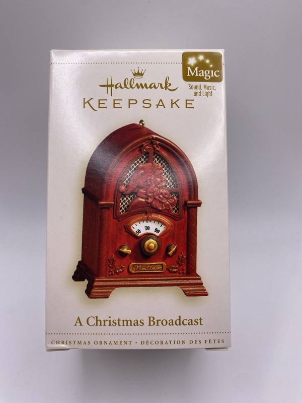 2006 HALLMARK KEEPSAKE A CHRISTMAS BROADCAST SOUND MUSIC LIGHT-NEW- READ