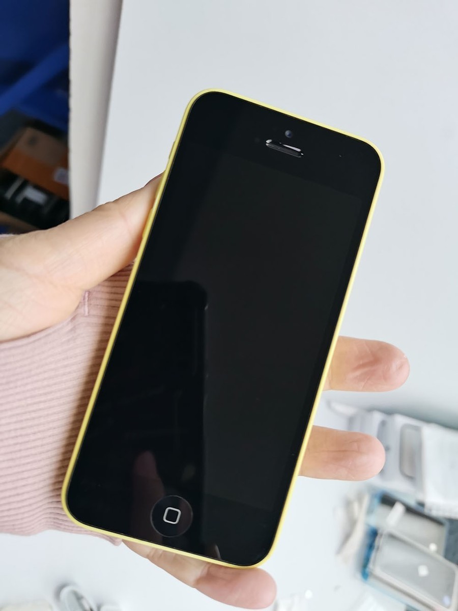 Yellow Apple iPhone 5c - 8 GB / 16 GB / 32GB -Unlocked | eBay