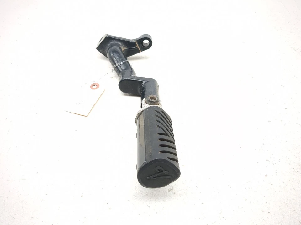 03 Victory V92 clavija trasera izquierda pasajero TRSH PL Foto 2 de 4