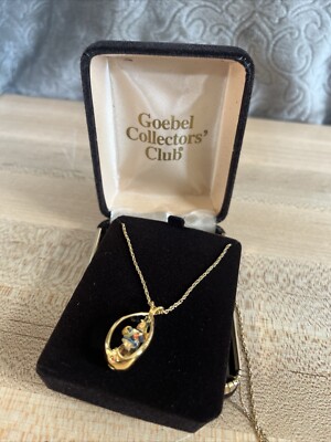 Hummel Goebel  Girl with Raf Doll  Collectors Club Necklace. 1/20 14K GF