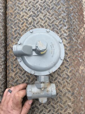 used fisher control valve/ pressure relief valve/