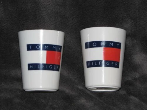 Tommy Hilfiger Copos, Pratos e Talheres para bebês