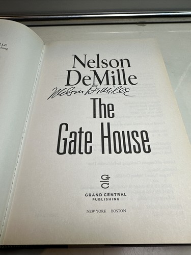 The Gate House by Nelson DeMille *SIGNED* - 第 8/11 張圖片