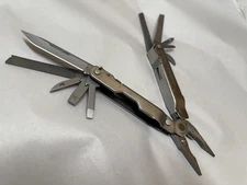 Leatherman Super Tool 300  Multi- Function Knife Screwdriver File Saw Pliers