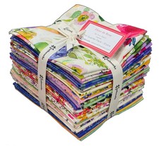 Clothworks - Fleur de Rose Fat Quarter Pack by Sue Zipkin