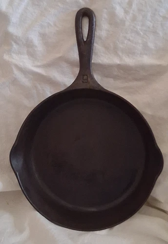 Vintage Griswold #6 Slant Logo Cast Iron Skillet w/Heat Ring