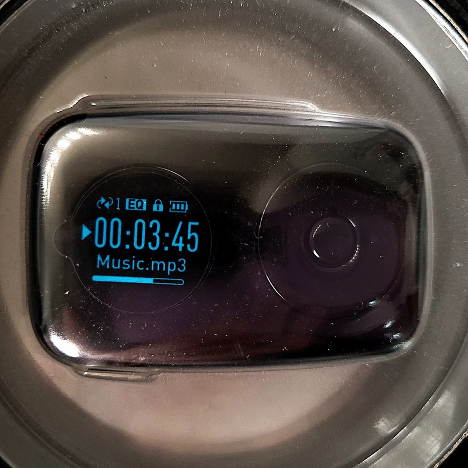 NIB Creative ZEN Stone Plus FM Radio Voice Recorder 2 GB MP3 WMA Media Player - Image 3 of 4